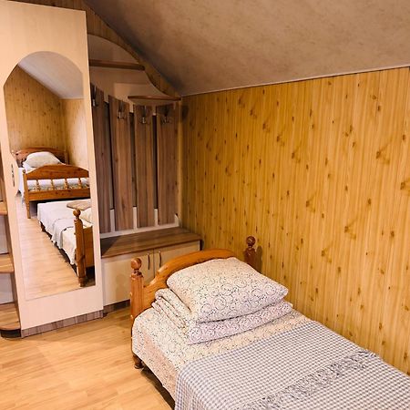 Отель Pid Yavorom Drogomirchany Экстерьер фото
