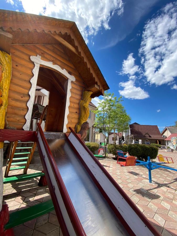 Отель Pid Yavorom Drogomirchany Экстерьер фото