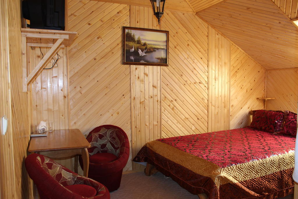 Отель Pid Yavorom Drogomirchany Номер фото